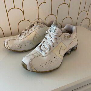 Women's Nike Shox Size 8.5